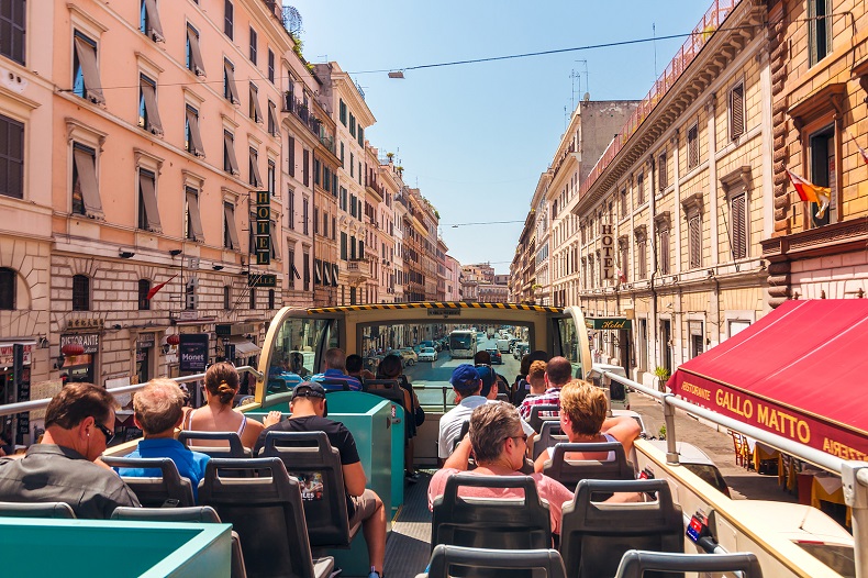 Neapel Stadtrundfahrt - Hop on Hop off Doppeldeckerbus